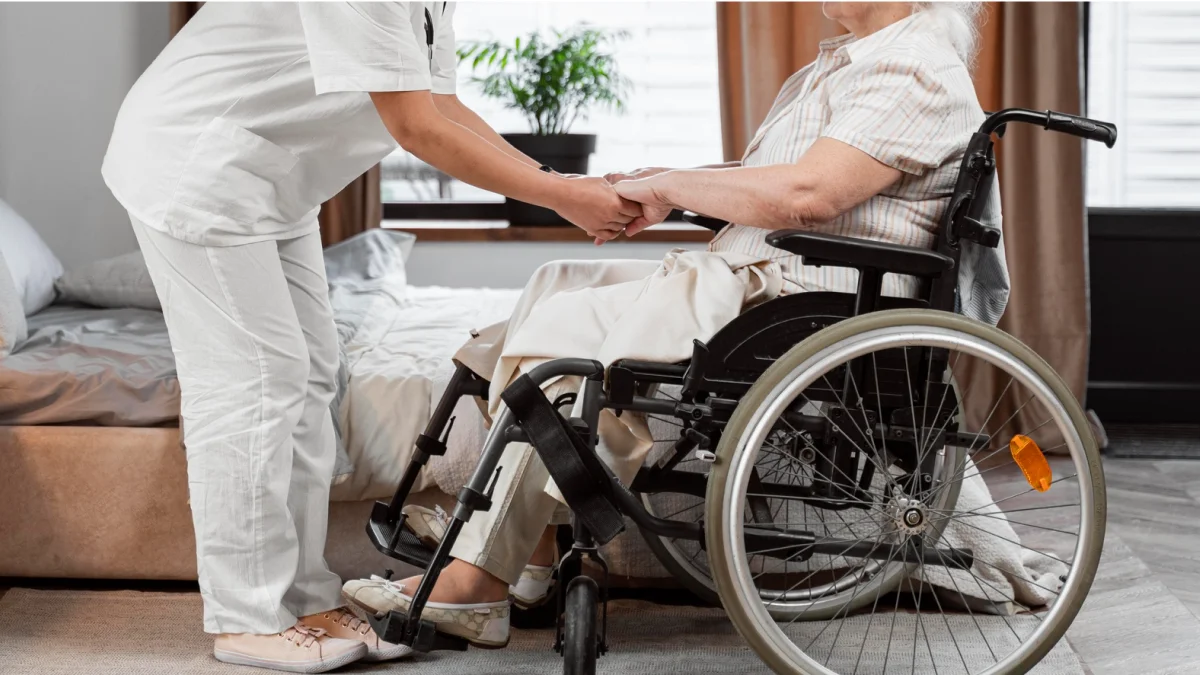 atención geriátrica en casa en Colombia con Grupo EMI