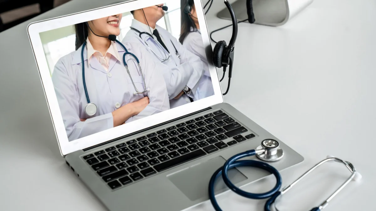 ¿Qué incluye un servicio de telemedicina y cómo funciona?